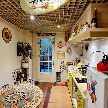 House, Cosy Garden Paris アパート *